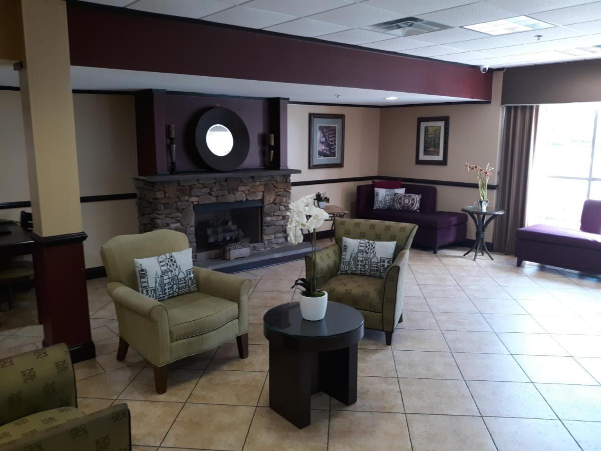 Oyo Hotel Phenix City Central Екстер'єр фото